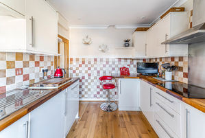 Photo 13- click for photo gallery